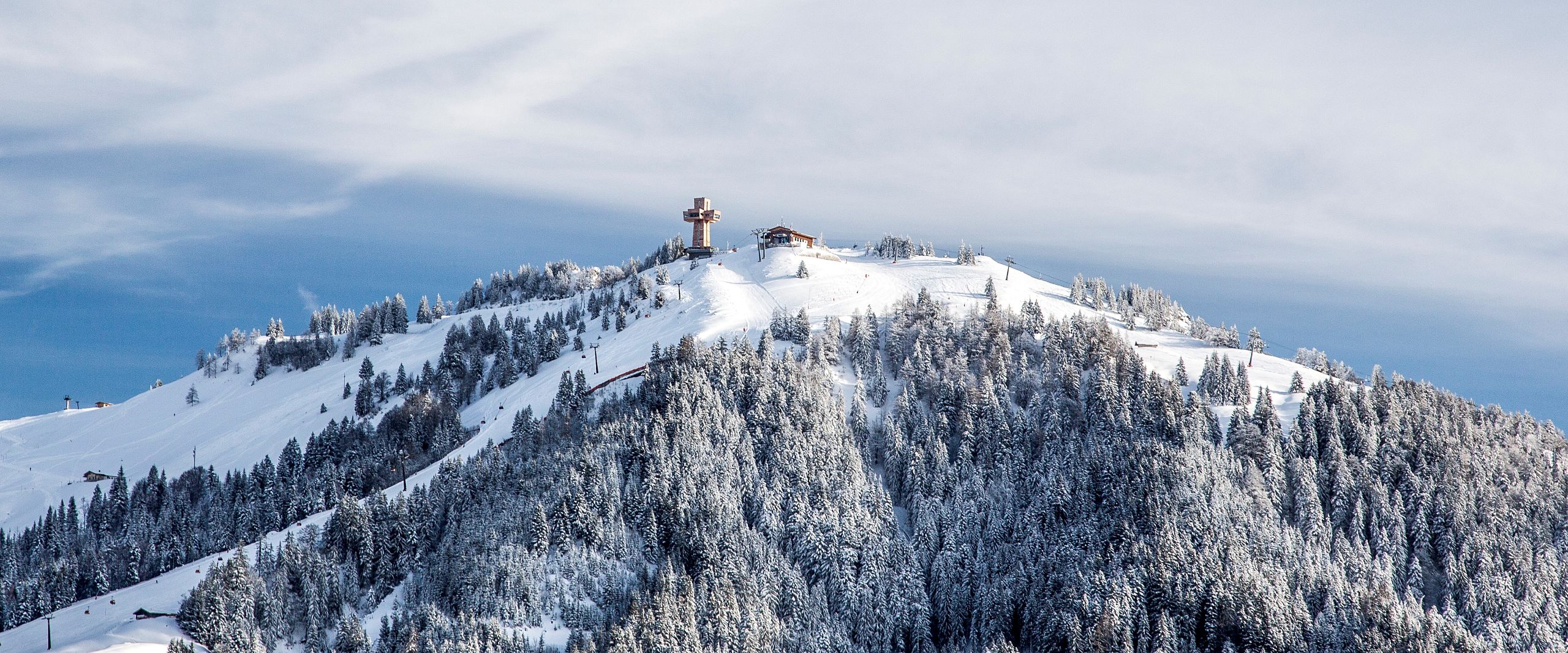 Buchensteinwand im Winter - Bergbahn Pillersee